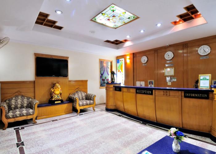 Hotel Maharaja Residency