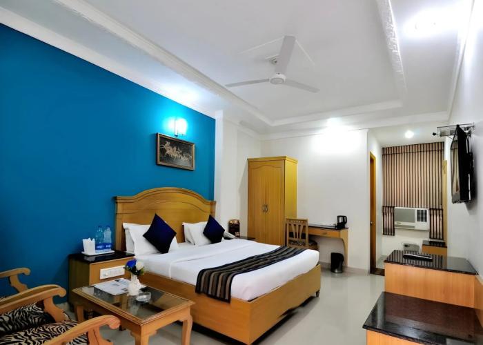 Hotel Maharaja Residency