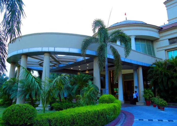 Cabbana Resort & Spa Hotel