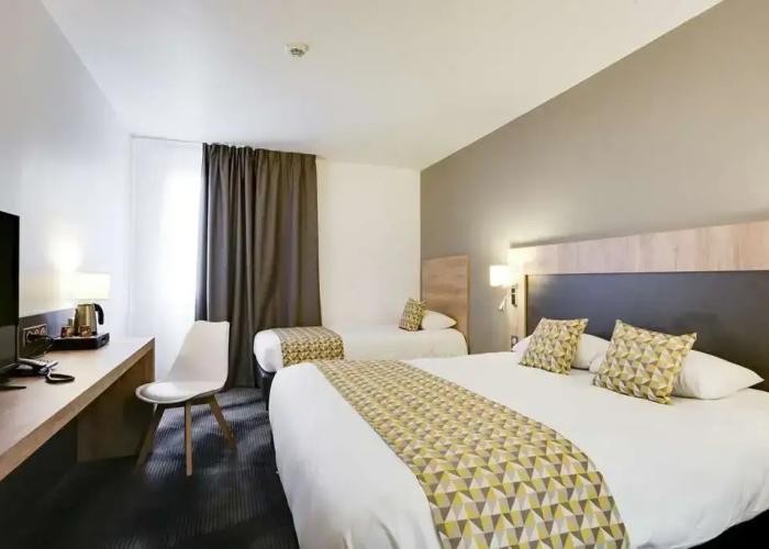 Brit Hotel Confort Loches
