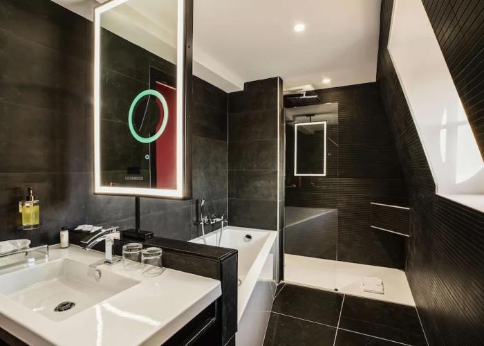 Best Western Premier Hotel de la Cite Royale