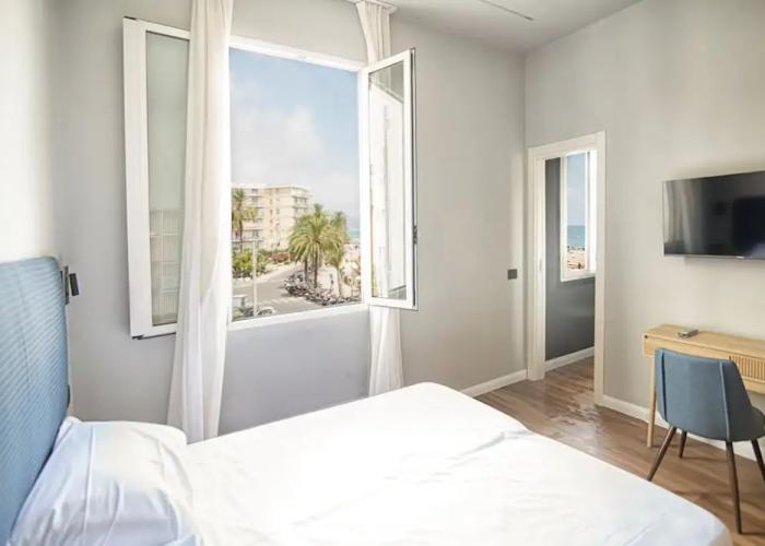 Albium Hotel