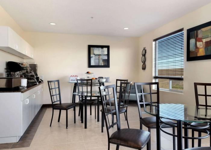 Days Inn by Wyndham Grande Prairie