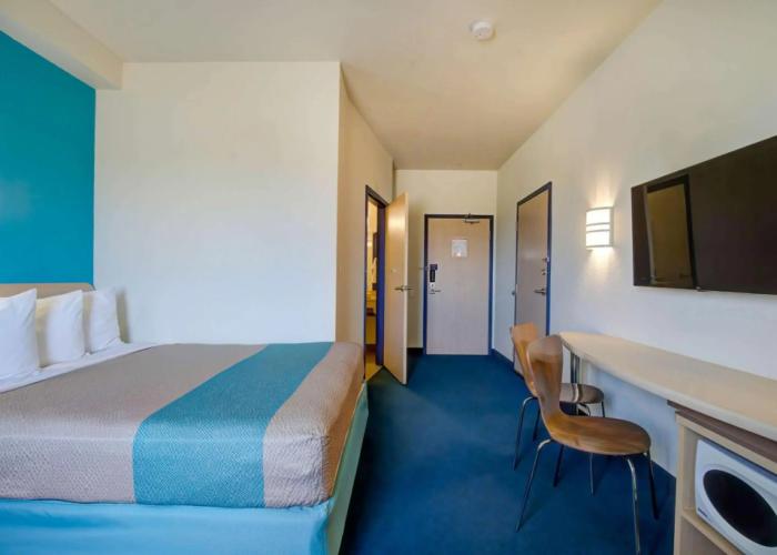 Motel 6 Grande Prairie, AB