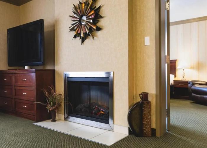 Redwood Inn & Suites - Grande Prairie