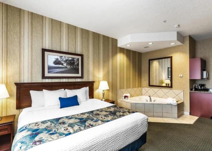 Redwood Inn & Suites - Grande Prairie