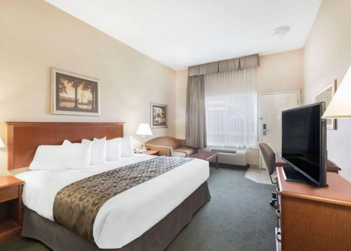 Ramada by Wyndham Clairmont/Grande Prairie