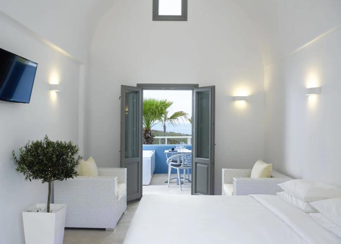 Aurora Luxury Suites