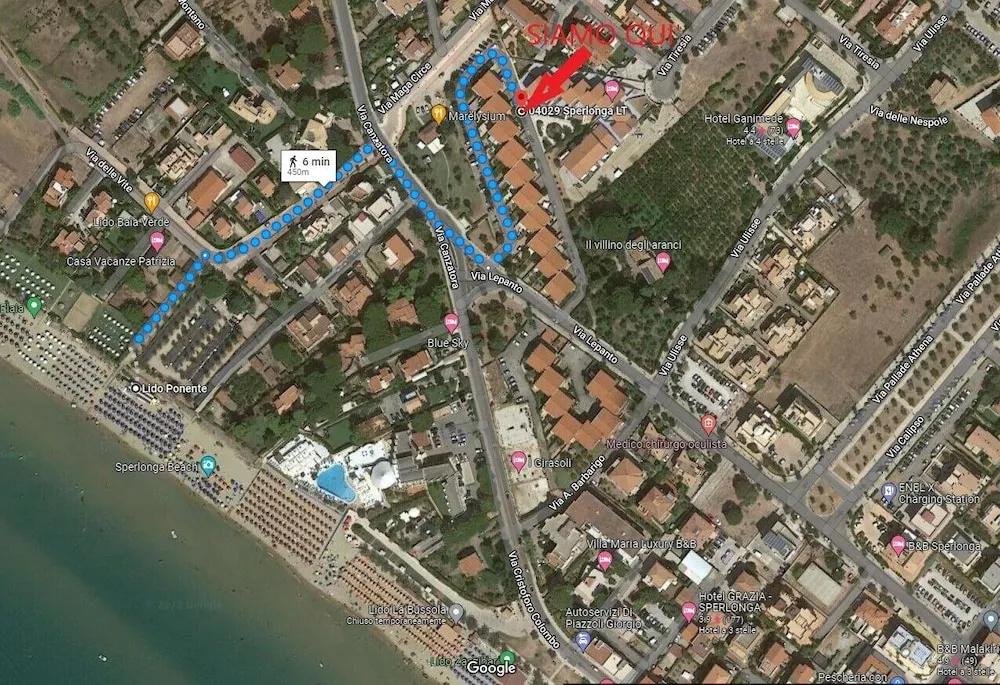 фото La Bouganville Studio 200 m From the sea