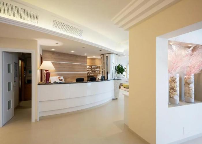 International Beach Hotel