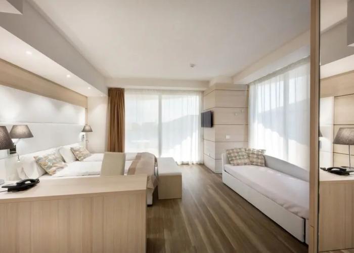 International Beach Hotel
