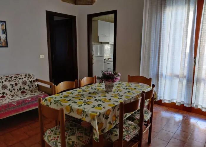 Spacious Apartment Close to the Beach - Beahost