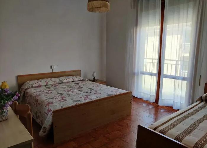 Spacious Apartment Close to the Beach - Beahost