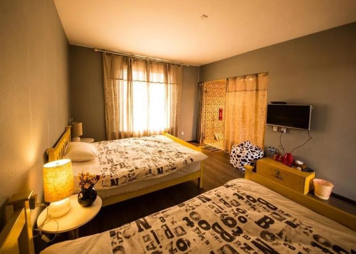 Dali Times Hostel