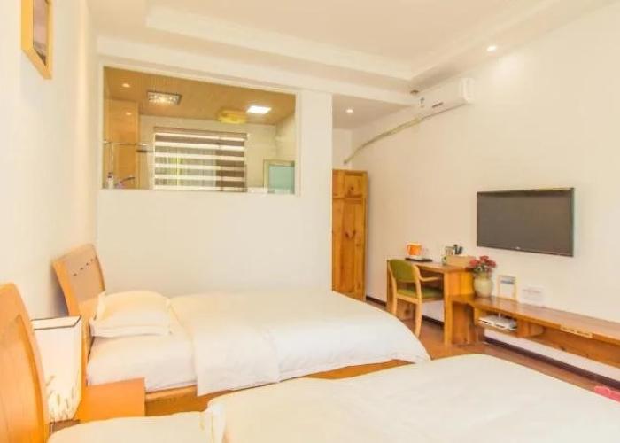 Jue Se Garden Theme Inn