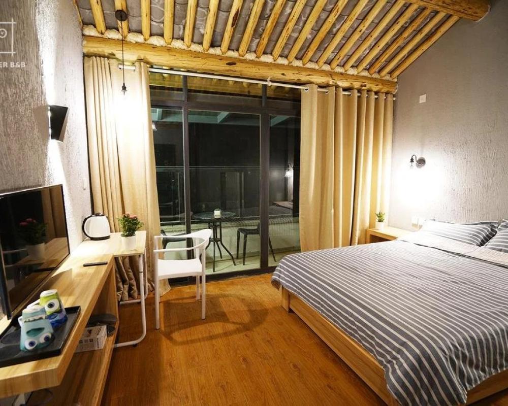 фото Monster B&B