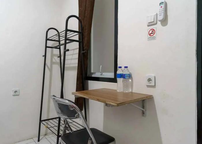 RedDoorz near Alun Alun Kota Serang