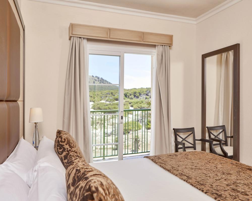 фото Zafiro Cala Mesquida Hotel