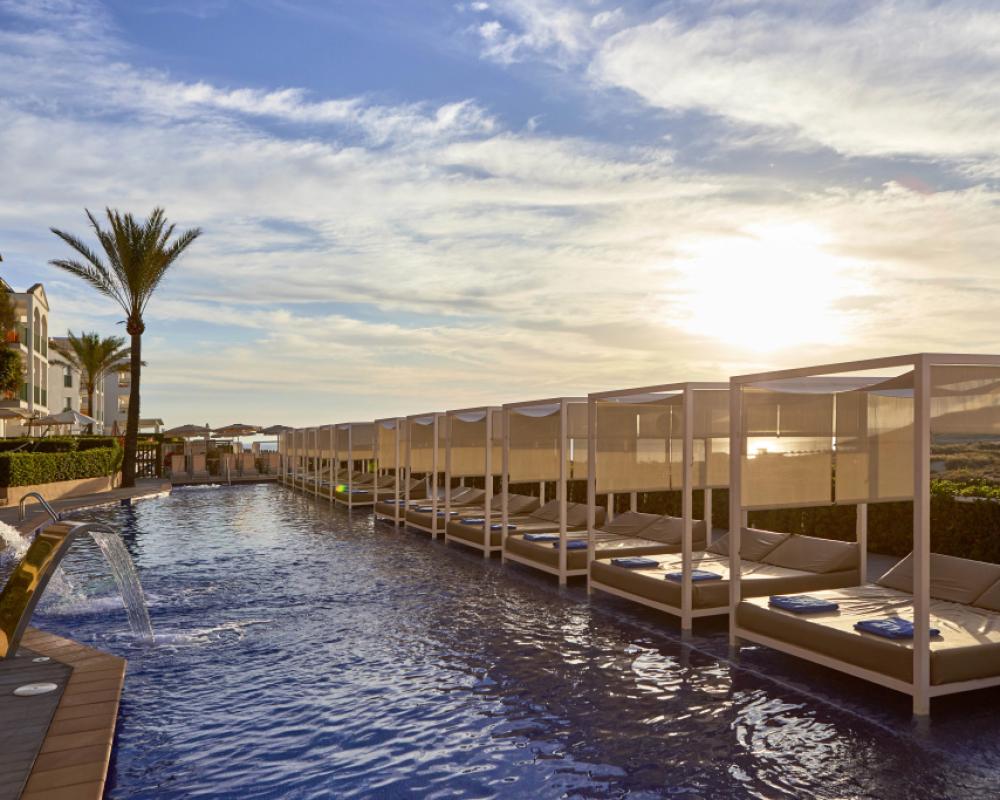 фото Zafiro Cala Mesquida Hotel
