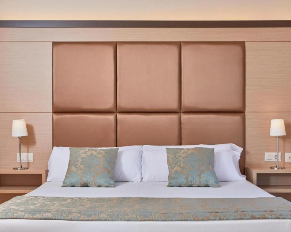 фото Zafiro Cala Mesquida Hotel