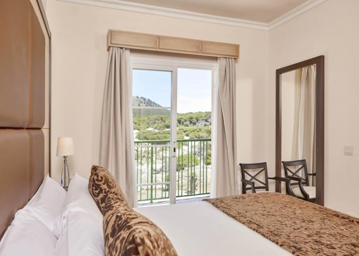 Zafiro Cala Mesquida Hotel