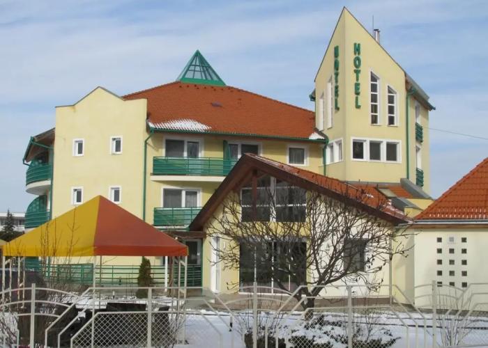 Aqua Therm Hotel