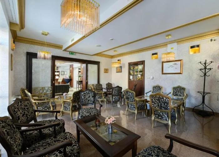 Hotel Aurum