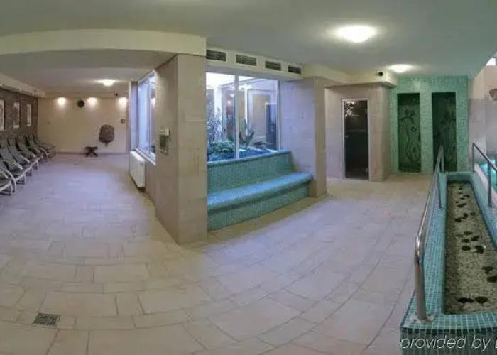 Elizabeth Hotel