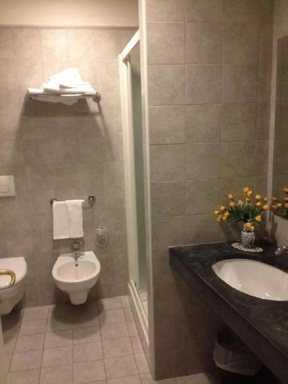 фото Hotel Dora