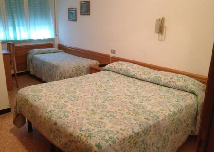 Hotel Dora