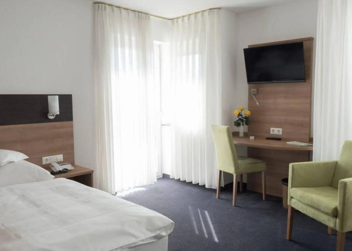 Martins Klause Airport Messe Hotel