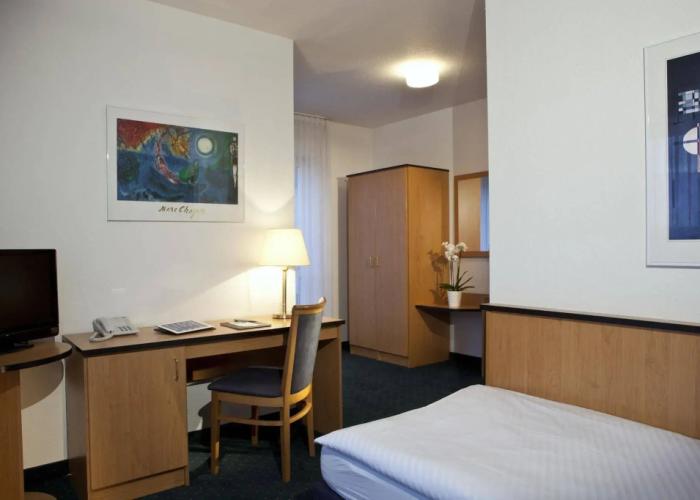 Airport Hotel Stetten