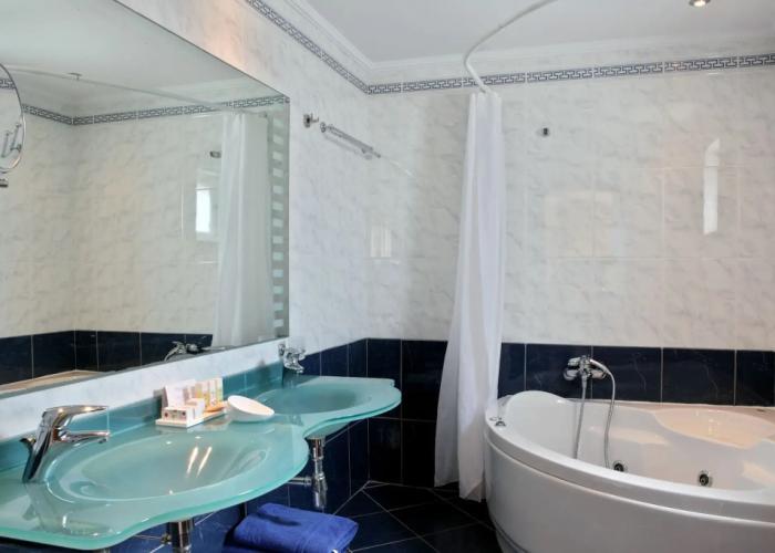 Olympia Golden Beach & Spa