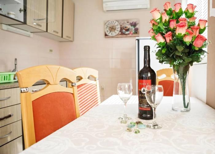 Apartments Jela