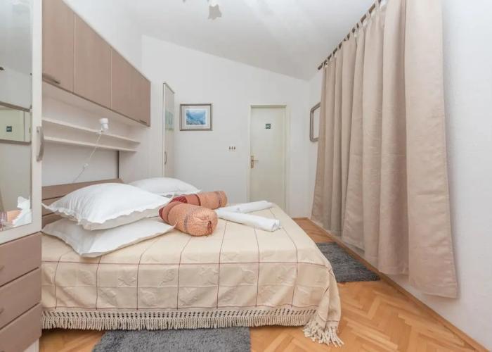Apartments Goran