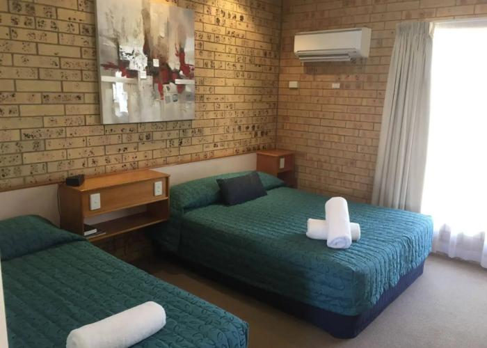 Mulga Country Motor Inn