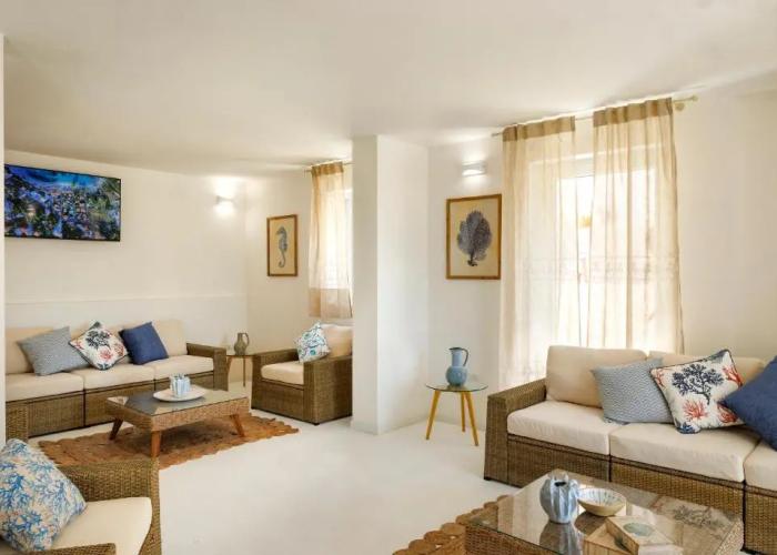 Mercury Beach Hotel