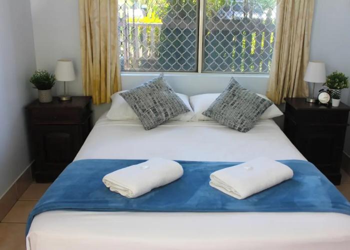 Cooktown Motel and Pams Place Hostel