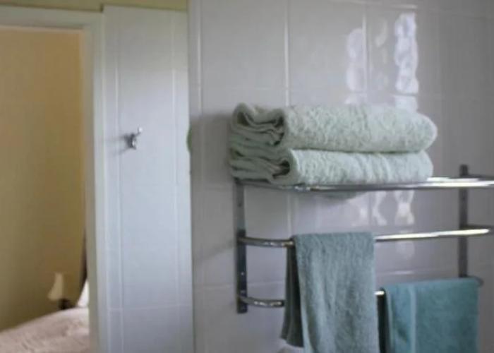 Cooktown Motel and Pams Place Hostel