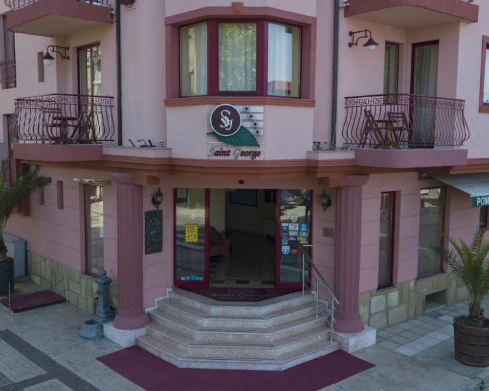 Saint George Hotel & Medical Spa