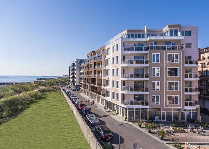 Nikki Beach Apartments