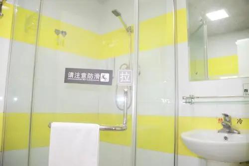 7 Days Inn - Chengdu Wuda Garden Branch