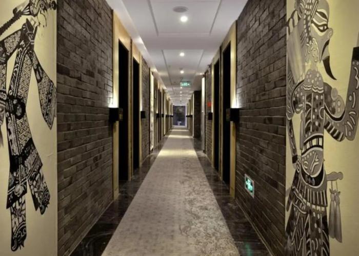 Howdy Smart Hotel