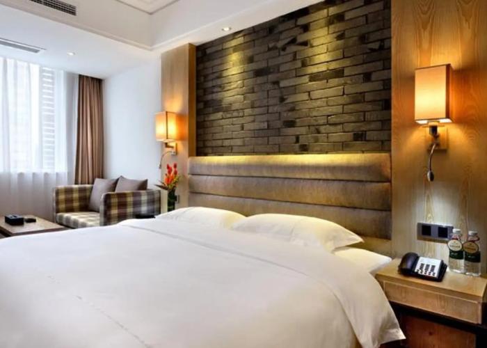 Howdy Smart Hotel