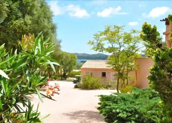 Hotel Maora Village