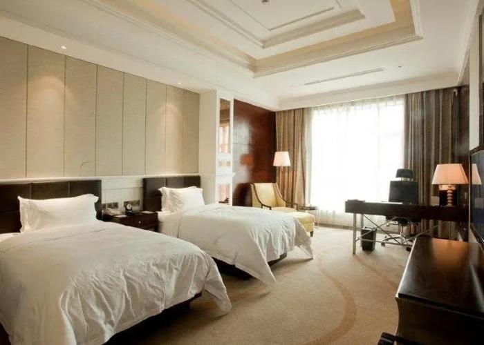 Noah's Ark Hotel