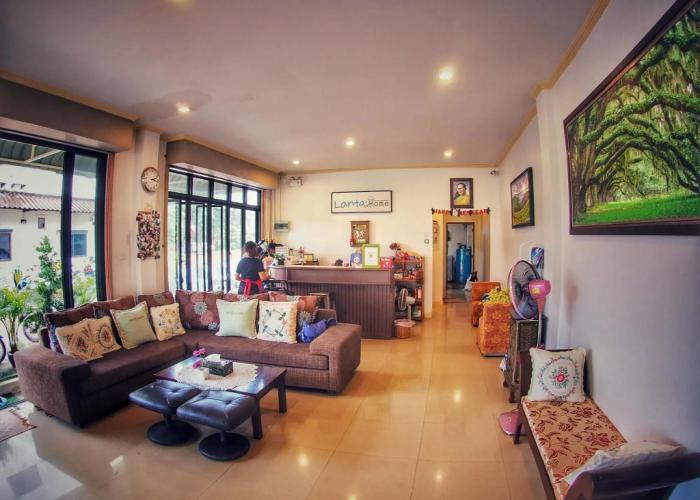 Lanta at Home