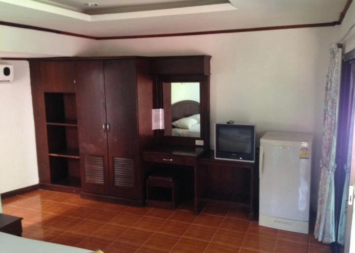 Noble House Beach Resort