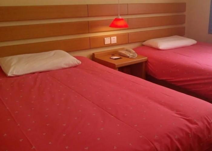 Home Inn Chengdu Jichang Road