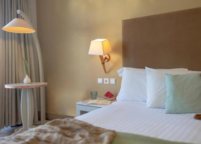 Giannoulis – Grand Bay Beach Resort - Adults Only